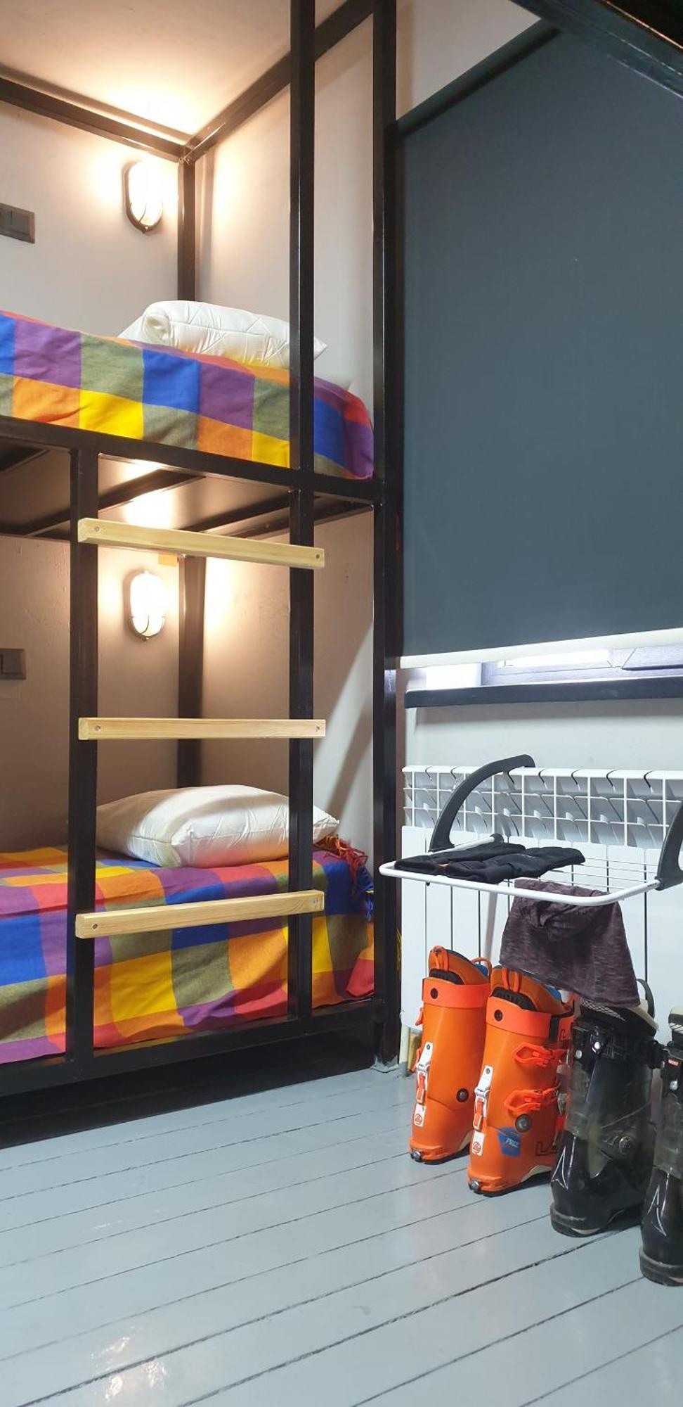 Jyrgalan Mine Hostel Dzhergalan מראה חיצוני תמונה